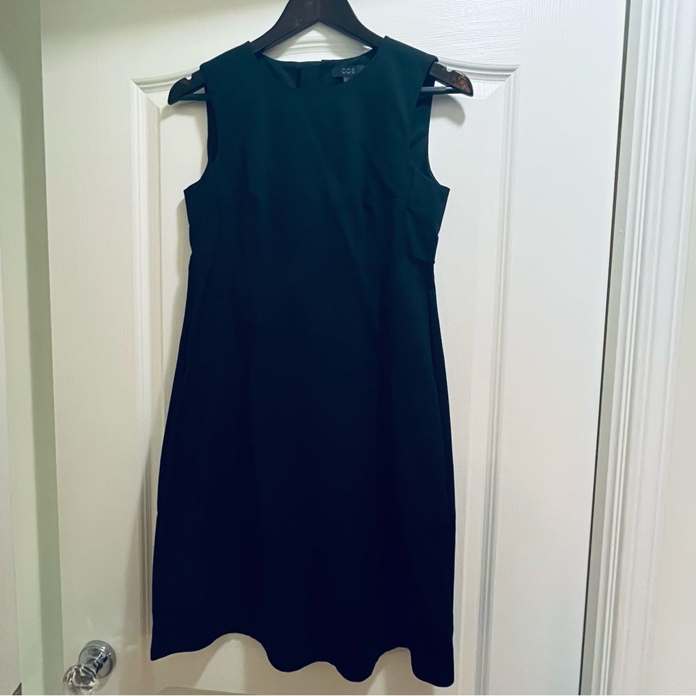 COS Black Sleeveless Midi Dress
